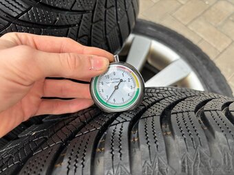 Sada kol s gumama VW original 5x112 - 12