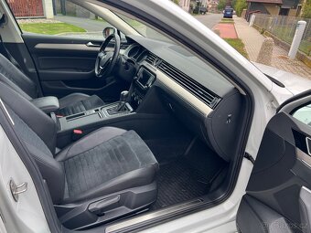 VOLKSWAGEN PASSAT 2.0BI-TDI 176KW 4x4 1.M KOUP V ČR HIGHLINE - 12