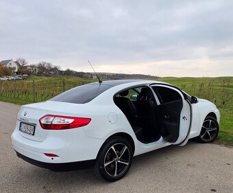 Renault Fluence 1.6 16V 82KW/111 koní R.V.06/2013 - 12