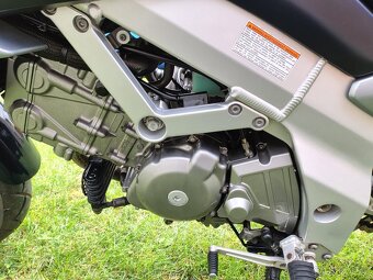 Suzuki dl 650 v strom - 12