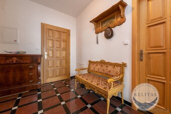 Prodej bytu 3+kk 98 m² s garáží - 12