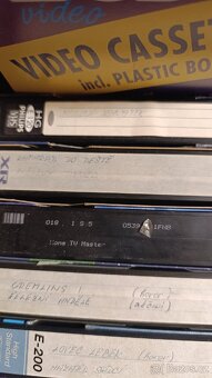 VHS kazety - 12
