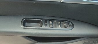 PEUGEOT 407 SW 2.0 HDi diesel s nízkým nájezdem - levně - 12