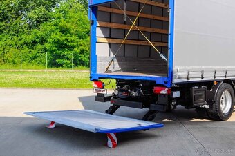 VALNÍK S PLACHTOU 18-PALETOVÝ + HYDRAULICKÉ ČELO SCANIA P250 - 12