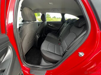 Hyundai i30 COMBI 1,0 T-GDi 88kW SMART LED, NAVI - 12