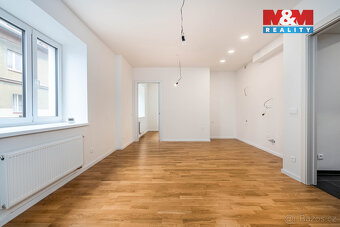 Prodej bytu 3+kk, 79 m², Praha, ul. Na Farkáně III - 12