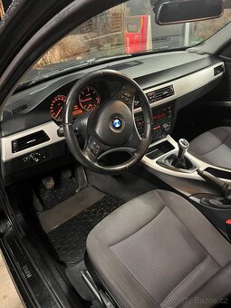 BMW e90 320d facelift - 12