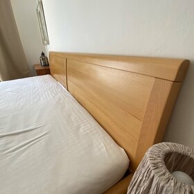 Manželská postel z masivu - 200 cm x 200 cm - 12