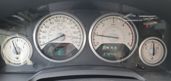 Chrysler Grand Voyager RT 2.8 CRD 120kW - automat - 12