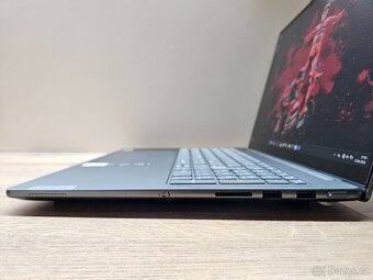 3,2K 16"_LENOVO YOGA PRO 9_ULTRA 9 185H_32GB_RTX 4050 6GB - 12