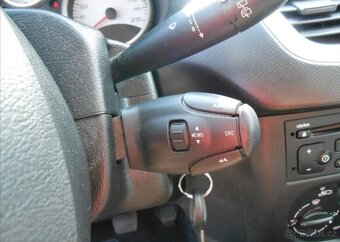 Peugeot 206 1,4 55 kW PLUS KLIMA Serviska benzín - 12
