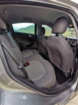ALFA ROMEO GIULIETTA 2.0JTDM - 12