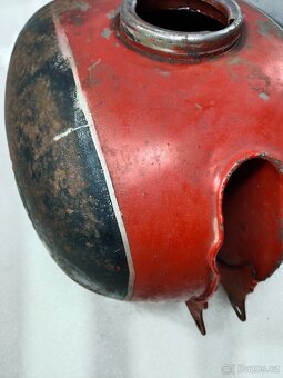ČZ 125C 150C NÁDRŽ ORIGINÁL - 12