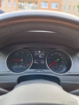 Volkswagen Passat Variant 2.0 TDI DSG Business – 2021 rok - 12
