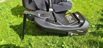 Autosedačka Maxi Cosi Cabriofix I-size + základna - 12