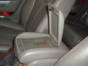 Rexton nový Koberec kufru, Loketka, Ofuky oken, Roleta kufru - 12