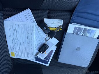 Peugeot 207 SW kombi 1,4i 70kW r.v.2011 Serviska - 12