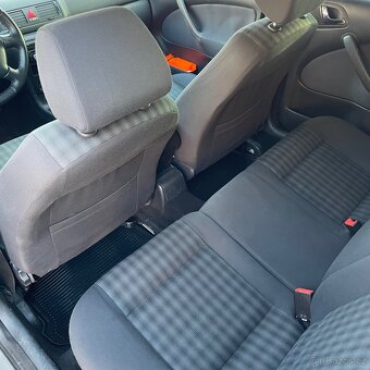 Škoda Octavia Tour 1.9 tdi 74 kw - 12