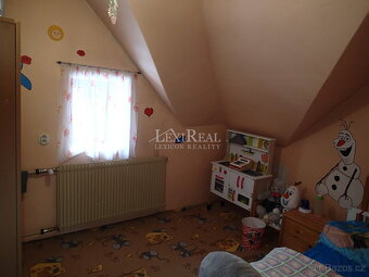 Prodej rodinného domu 5+1, 180 m2, pozemek 422 m2, Hekova, P - 12