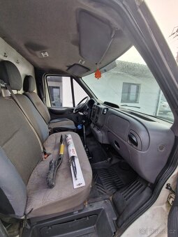 Ford Transit 330L, r. v. 2004 - 12