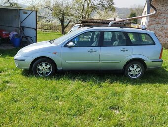 Ford Focus 1.6 i  r.v.2003 - 12