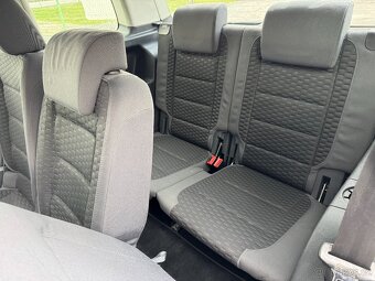 Volkswagen Touran 1.9 TDi 77kw 7míst - 12