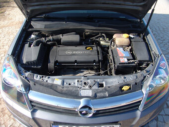 Opel Astra H combi 1.6i 16V 77KW - 12