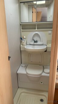 karavan Chateau 403c - 12
