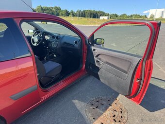 Ford Fiesta 1.4 70 koní , Nová STK r.v 2006 - 12