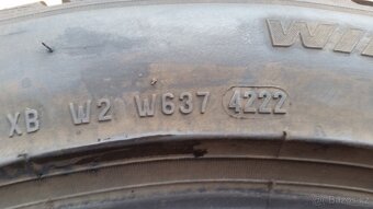 Zimní pneumatiky PIRELLI 245/45 R19 102V XL 4x7,5mm r.2023 - 12