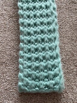 Nová dlouhá dámská pletená šála - světle zelená - 12