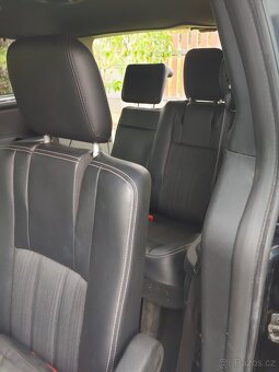 Lancia Voyager 2,8L CRD - 12