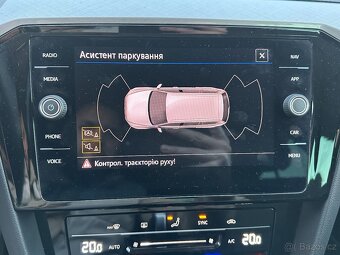 Volkswagen Passat 2021 - 12