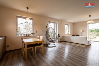 Prodej rodinného domu, 155 m², Sulice, ul. K Hájku - 12