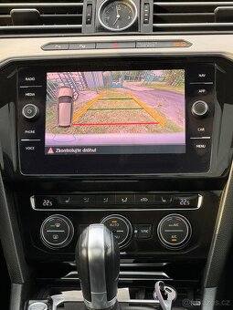 Volkswagen Passat Variant B8  2.0TDI virtual coc. pano 2018 - 12