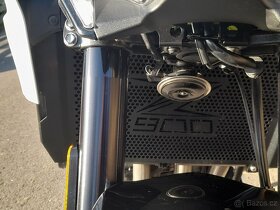Kawasaki  Z900 - 12