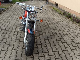 Suzuki vz 800 Marauder - 12