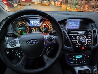 Ford Focus 2012 Titanium - 12