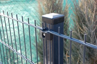 Montáž plotů,montáž 2D a 3D panelů,montáž brány a branky - 12