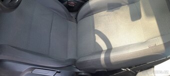 Golf 1,6 TDI DSG + F1 pádla, alu. - 12