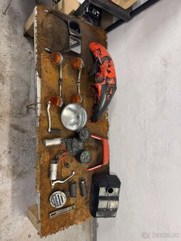 JAWA 350/634 díly - kapotáž 350/638 - 12