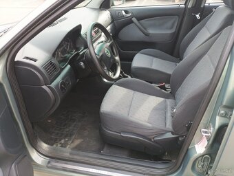 Škoda 1,6 benzín bez koroze - 12
