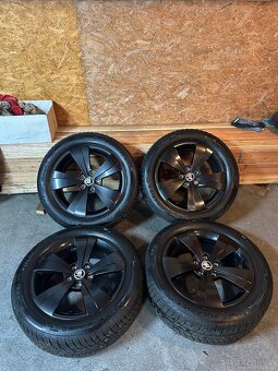 ALU Kola ŠKODA 5x112 R17 TRITON Zimní Pneu 215/55/17 - 12