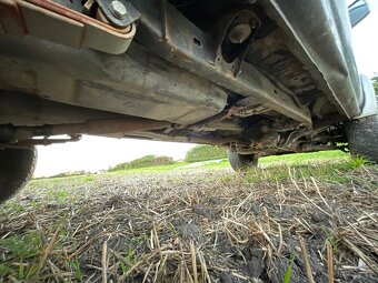 Toyota Hilux SR5 - 12