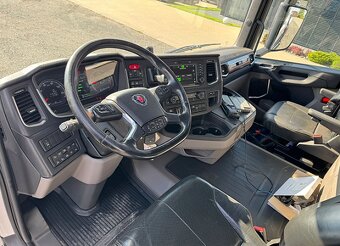 Scania R540 8x2/4 - valník s hydraulickou rukou FASSI - 12