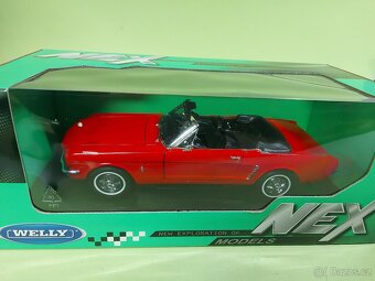 1:18  Ford Mustang Convertible 1964, Welly - 12