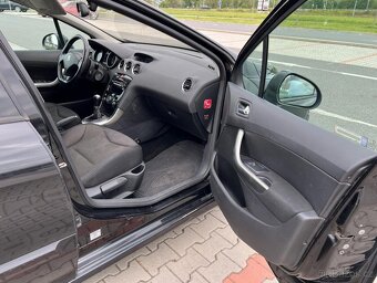 Peugeot 308 SW 1.6 HDi ČR digi klima serviska - 12