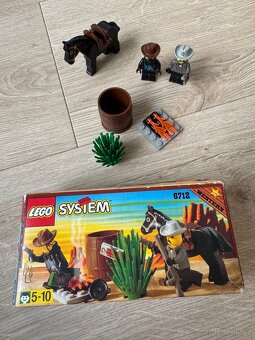 LEGO Western, Indiáni, Kovbojové - 12