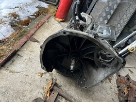 Subaru Forestr SF - 12