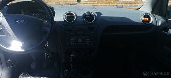 Ford Fusion - 12
